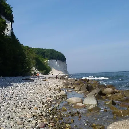 Appartement Ferienwohnung-moorberg-mit-schoener-terrasse-in-ruhiger-lage