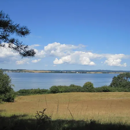 Ferienwohnung-moorberg-mit-schoener-terrasse-in-ruhiger-lage Appartement Dreschvitz