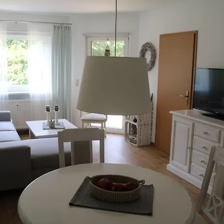 Apartment Ferienwohnung-moorberg-mit-schoener-terrasse-in-ruhiger-lage